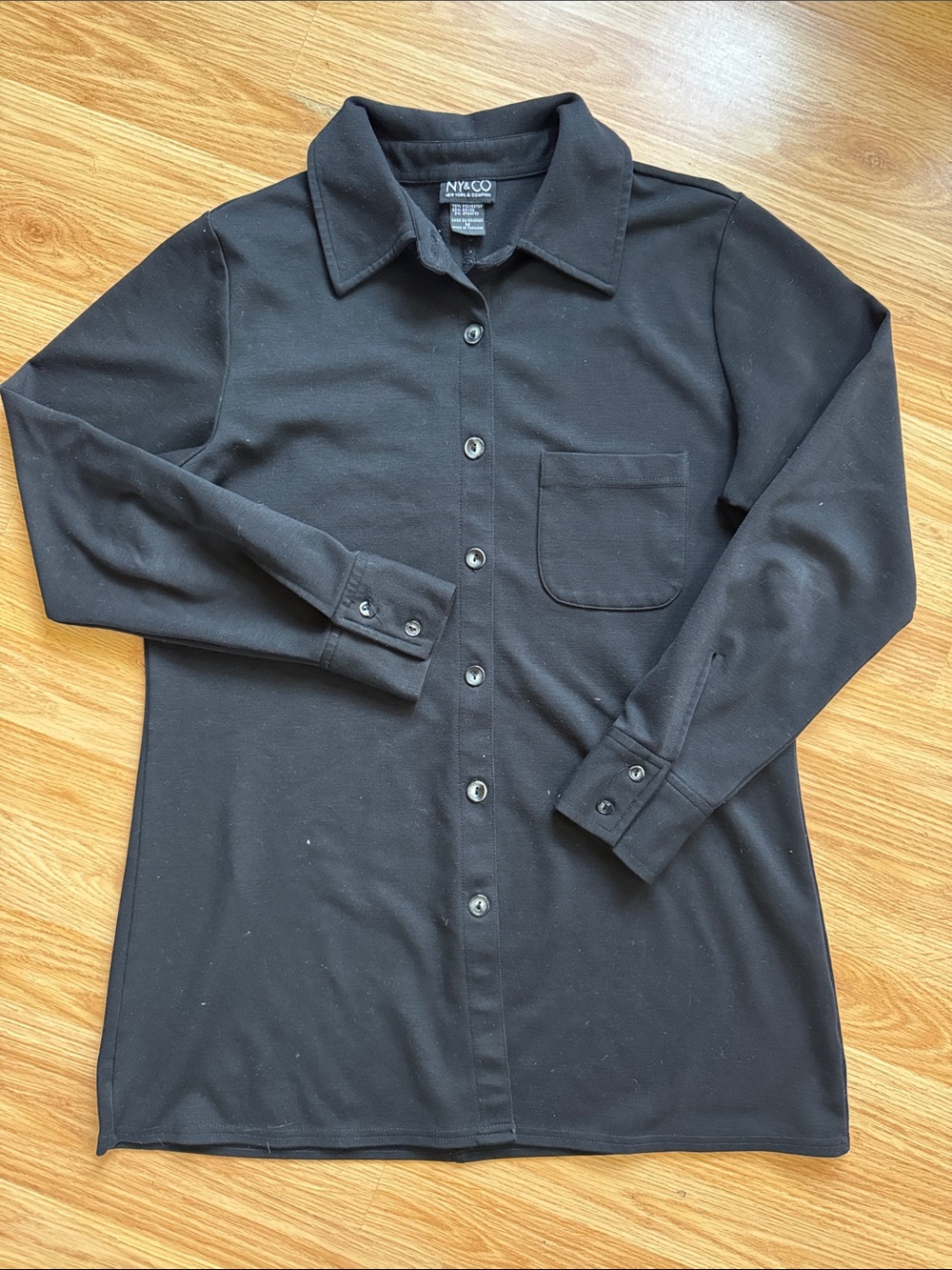 New York & Company Black Long Sleeve Casual Button-Down Shirt ✨ size m